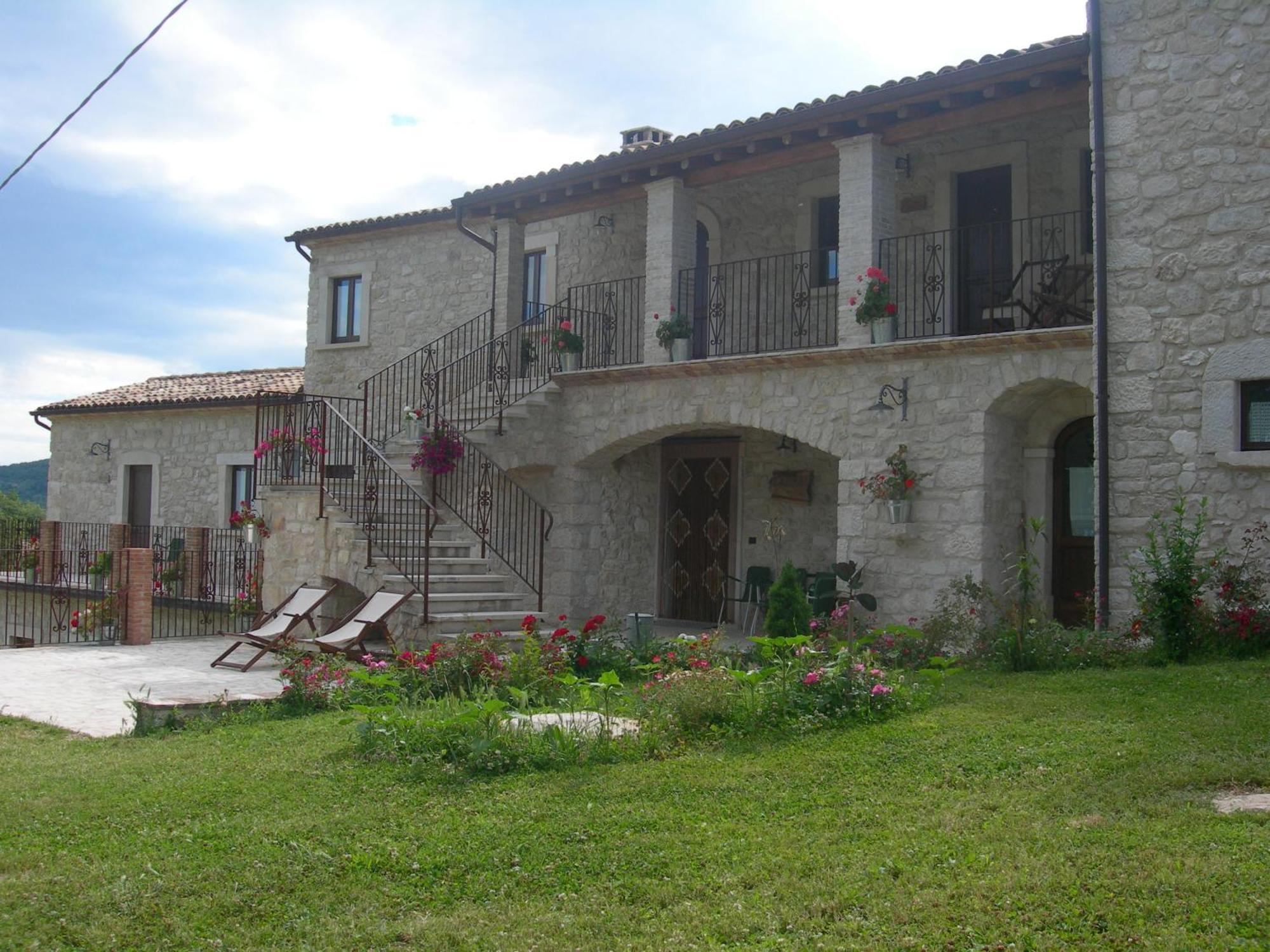 Agriturismo Borgo San Martino Abbateggio Екстер'єр фото