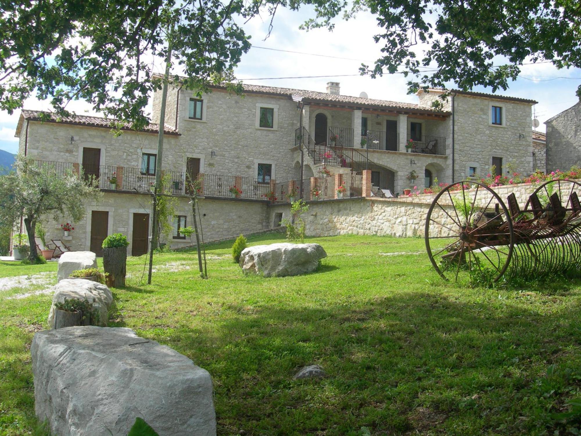 Agriturismo Borgo San Martino Abbateggio Екстер'єр фото