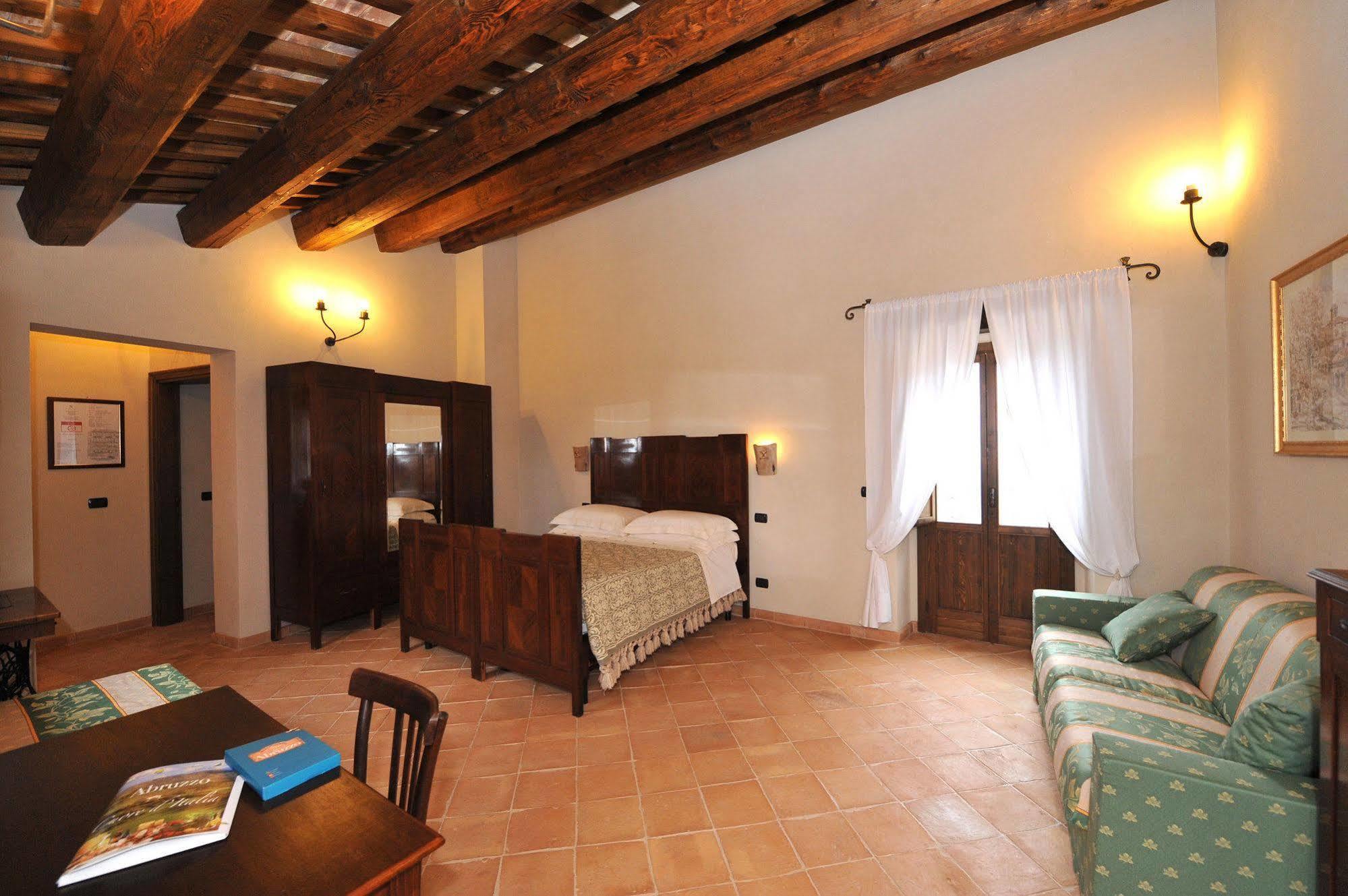 Agriturismo Borgo San Martino Abbateggio Екстер'єр фото
